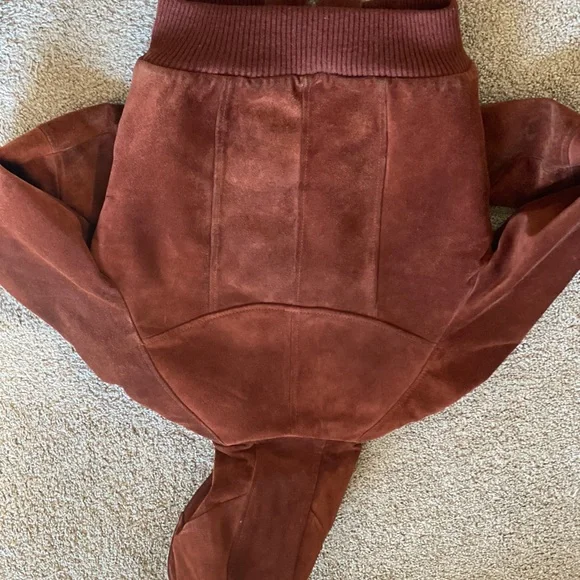 Vintage G-III New York leather bomber jacket with hood. - Picture 3 of 12